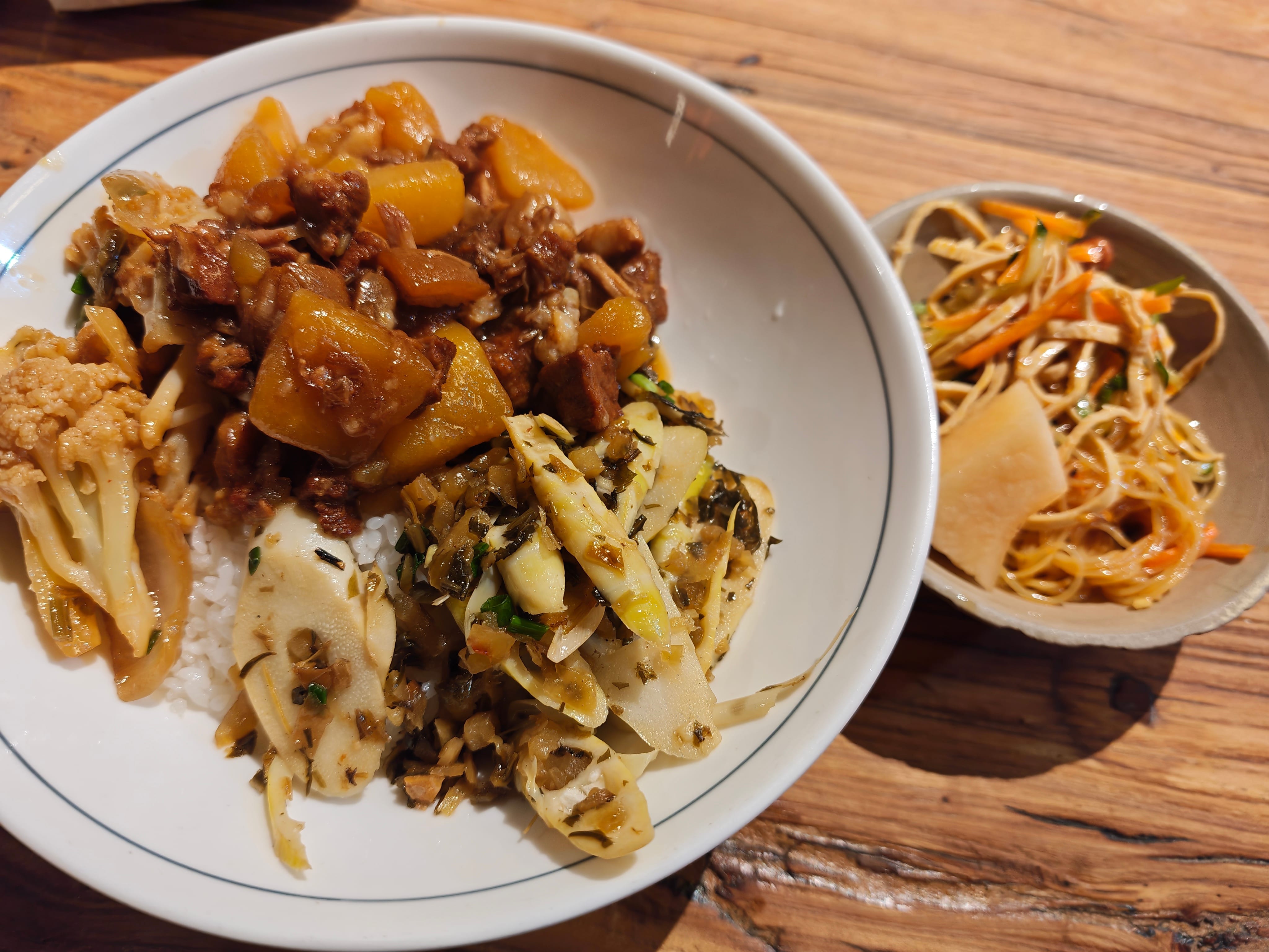 1769340850579_d.jpg|350